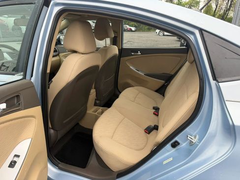 Used 2014 Hyundai Accent GLS w/ Option Group 2 FWD image 30