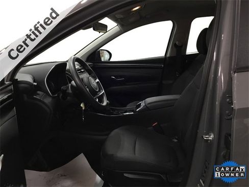 Certified 2024 Hyundai Tucson SE image 9