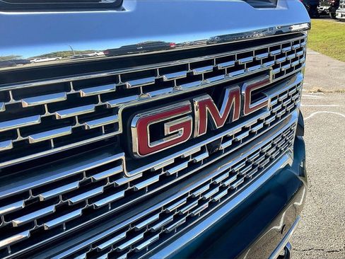 Used 2022 GMC Sierra 2500 Denali w/ Denali Black Diamond Edition image 30