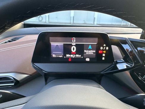 Certified 2023 Volkswagen ID.4 Pro image 18