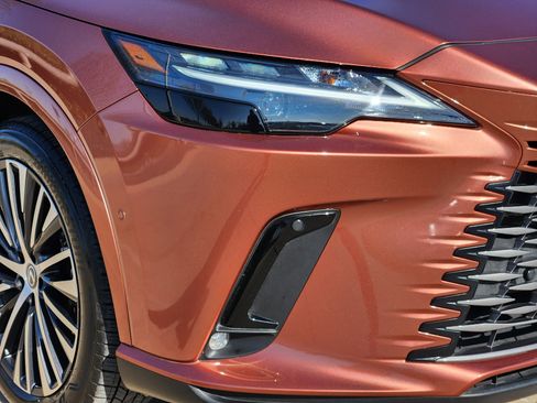 Certified 2025 Lexus RX 350 Premium Plus image 6