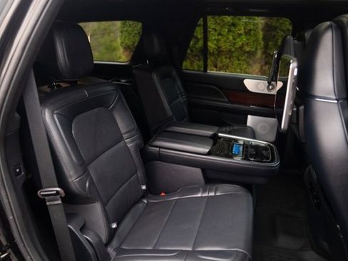 Used 2023 Lincoln Navigator Reserve w/ Equipment Group 201A image 44