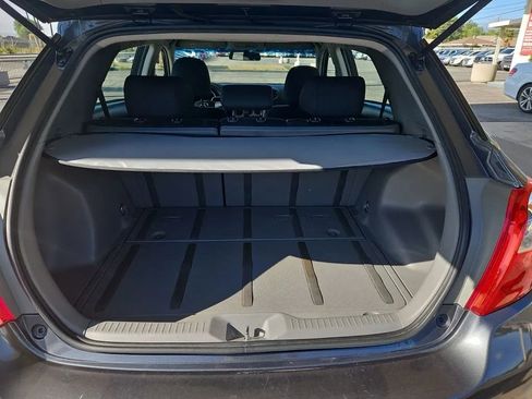 Used 2011 Toyota Matrix image 14