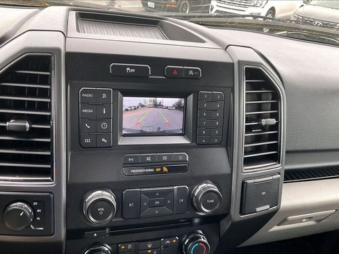Used 2018 Ford F150 XLT AWD/4WD image 21
