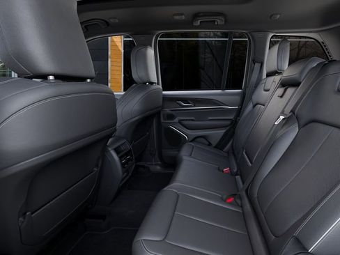 New 2026 Jeep Grand Cherokee Limited image 23