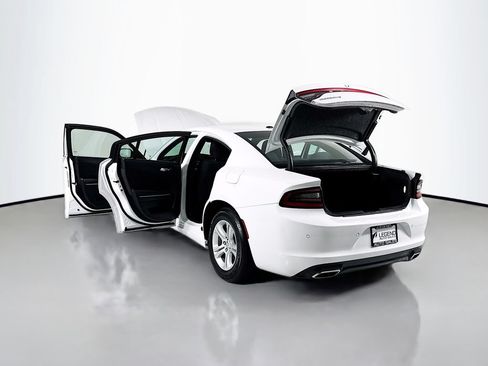 Used 2020 Dodge Charger SXT RWD image 21