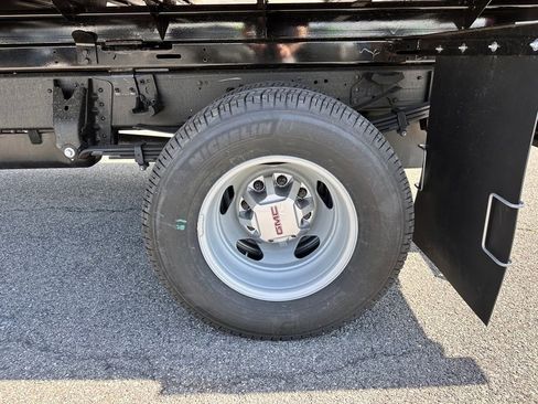New 2026 GMC Sierra 3500 Pro AWD/4WD image 34