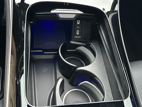 Certified 2025 Mercedes-Benz GLC 300 4MATIC image 36