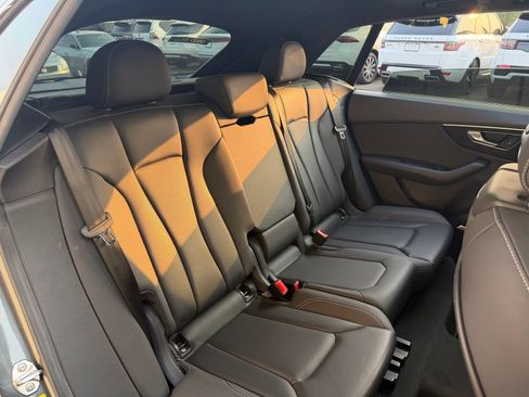 Used 2020 Audi Q8 Prestige w/ Prestige Package AWD/4WD image 19