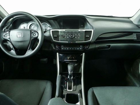 Used 2016 Honda Accord LX image 17