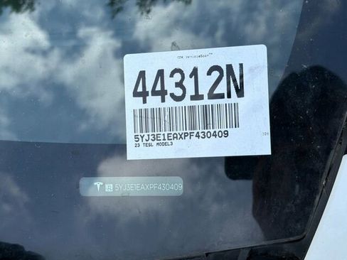 Used 2023 Tesla Model 3 Standard Range RWD image 4
