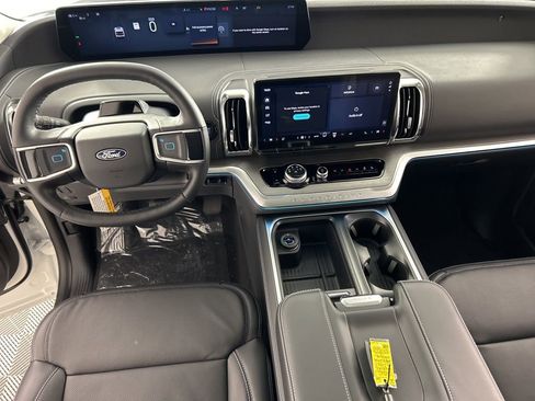 New 2026 Ford Expedition Max Platinum w/ Driver's Package image 12