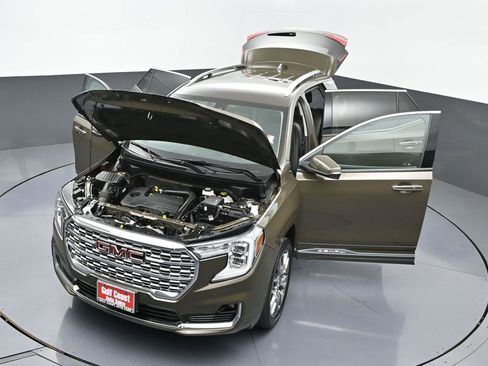 Used 2023 GMC Terrain Denali image 48