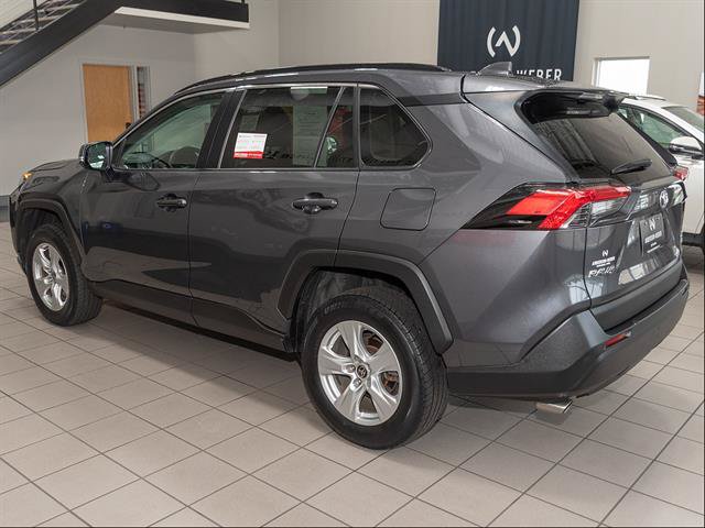 Used 2021 Toyota RAV4 XLE w/ XLE Grade Weather Package AWD/4WD image 19