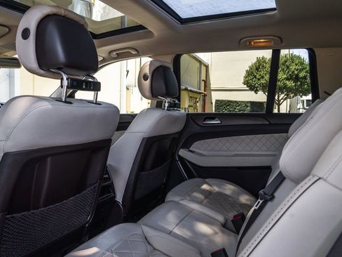 Used 2019 Mercedes-Benz GLS 450 4MATIC w/ Grand Edition Package image 21