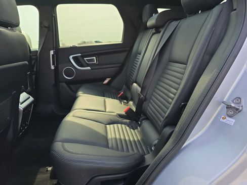 Used 2017 Land Rover Discovery Sport HSE Luxury image 10