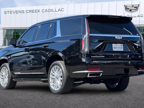 Used 2023 Cadillac Escalade Premium Luxury image 5