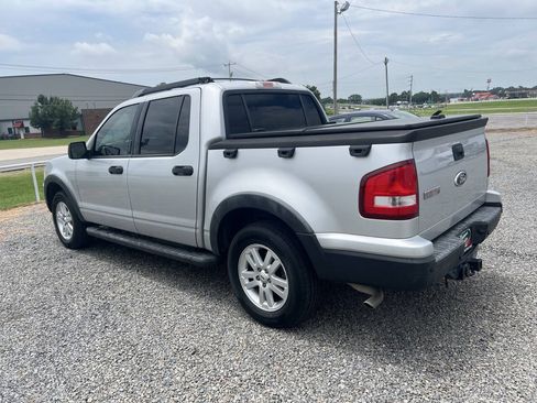 Used 2010 Ford Explorer Sport Trac XLT RWD image 4
