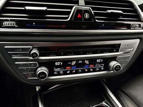 Used 2020 BMW 740i w/ M Sport Package image 32