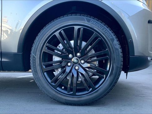 Used 2019 Land Rover Discovery HSE AWD/4WD image 10