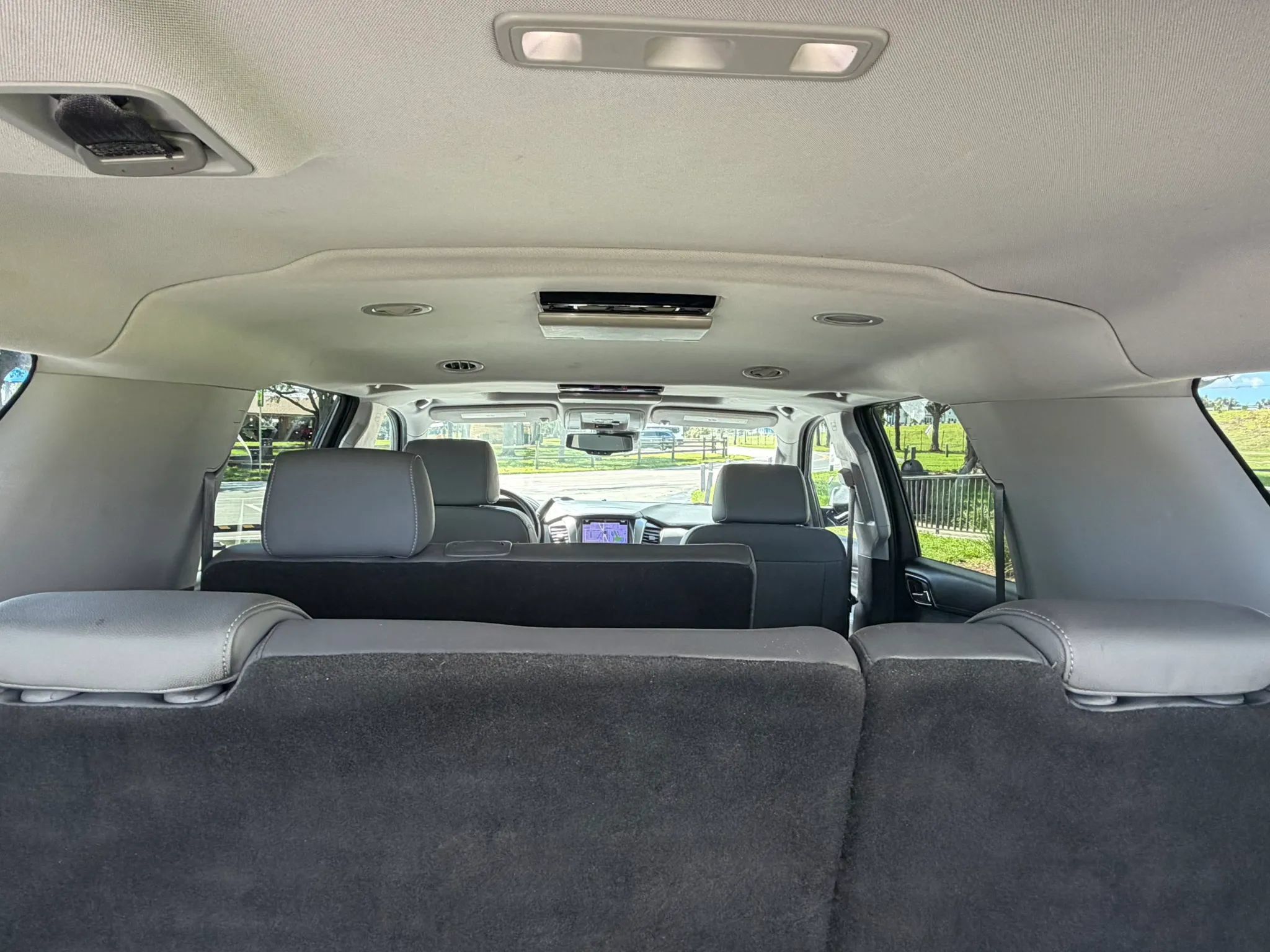 Used 2017 Chevrolet Suburban LT AWD/4WD image 14