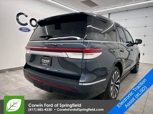 Used 2024 Lincoln Navigator Reserve image 6
