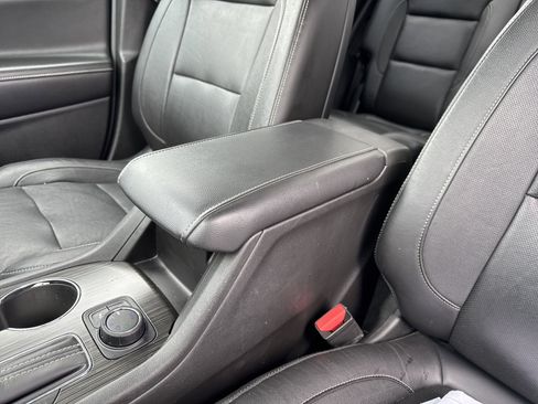 Used 2019 GMC Acadia SLT AWD/4WD image 13