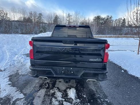 Used 2022 Chevrolet Silverado 1500 High Country w/ High Country Premium Package AWD/4WD image 4