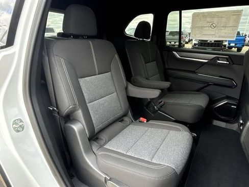 New 2026 GMC Acadia Elevation w/ Black Edition FWD image 21