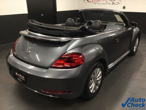 Used 2019 Volkswagen Beetle 2.0T S image 11