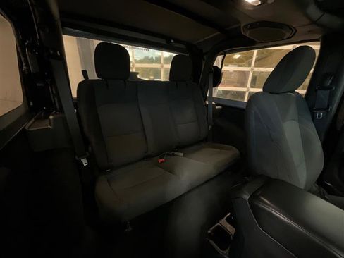 Used 2018 Jeep Wrangler Sport image 22