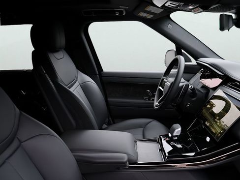 New 2026 Land Rover Range Rover Sport Dynamic SE AWD/4WD image 8