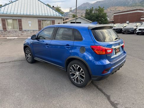 Used 2018 Mitsubishi Outlander Sport SE AWD/4WD image 3