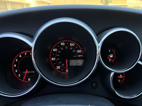 Used 2007 Toyota Matrix XR FWD image 10