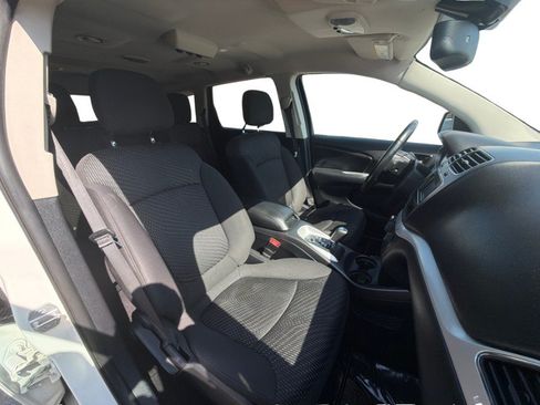 Used 2015 Dodge Journey SXT w/ Flexible Seating Group FWD image 15