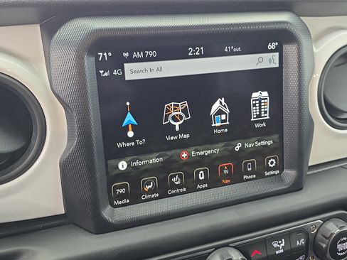 Used 2021 Jeep Wrangler Unlimited Islander image 21