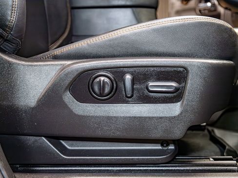 Used 2022 GMC Sierra 1500 AT4 w/ AT4 Premium Package image 25