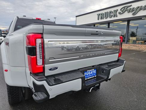 Used 2025 Ford F450 Platinum w/ Platinum Plus Package image 9