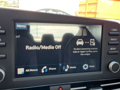 New 2026 Hyundai Elantra Sport image 18