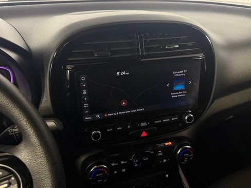 Used 2025 Kia Soul S FWD image 15