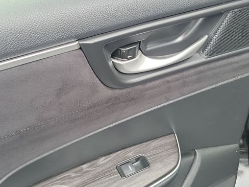 Used 2018 Honda Clarity Touring image 28