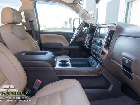 Used 2019 GMC Sierra 2500 Denali AWD/4WD image 25