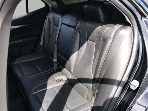 Used 2021 Buick Envision Essence w/ Sport Touring Package FWD image 21