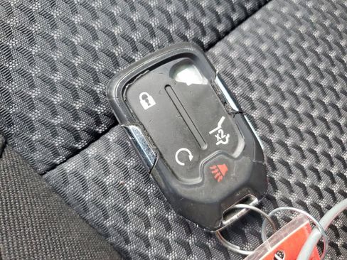 Used 2020 GMC Acadia SLE w/ Driver Convenience Package FWD image 26