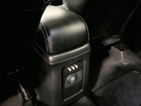 Used 2017 Dodge Journey Crossroad w/ Rear Seat Video Group I image 35