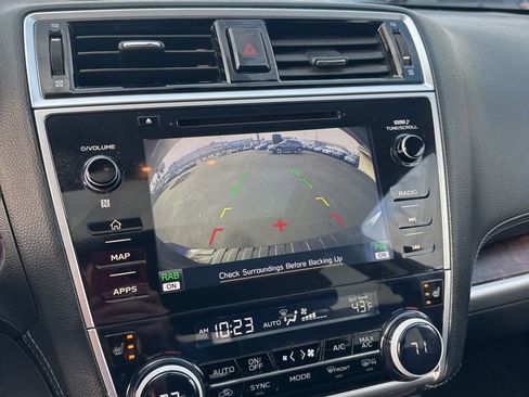 Used 2019 Subaru Outback 2.5i Limited image 18