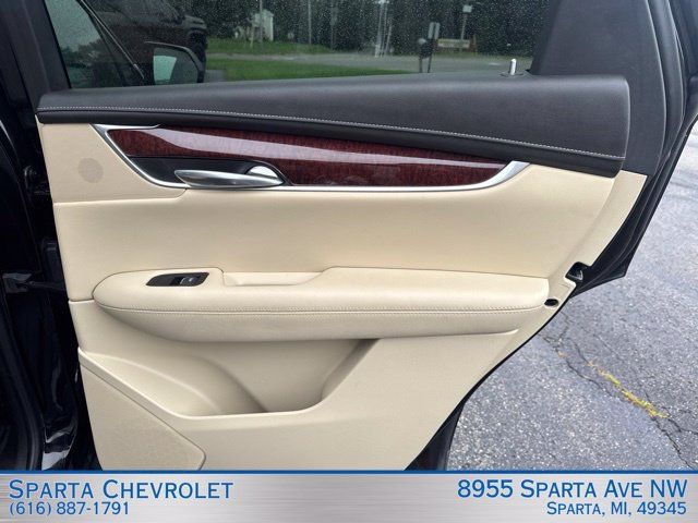 Used 2019 Cadillac XT5 Luxury AWD/4WD image 30