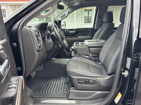 Used 2019 Chevrolet Silverado 1500 LT w/ All-Star Edition image 10