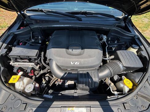 Used 2015 Jeep Grand Cherokee Altitude AWD/4WD image 9
