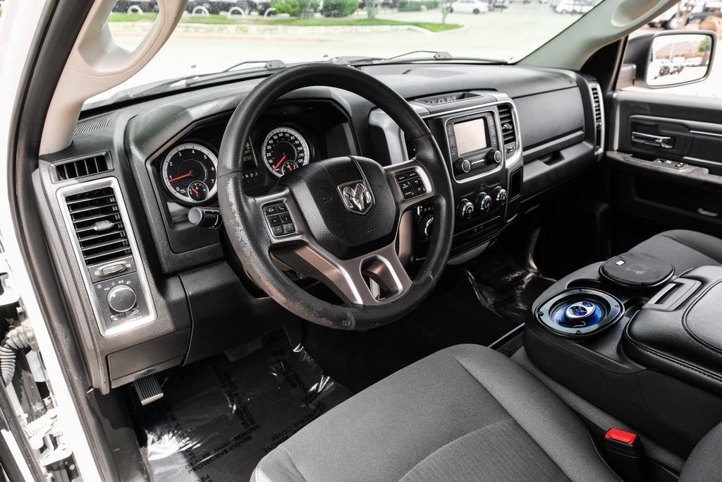 Used 2022 RAM 1500 Classic SLT RWD image 2